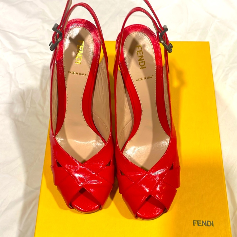 FENDI, EUC, AUTHENTIC 39.5. Perfect condition and gorgeous poppy color.